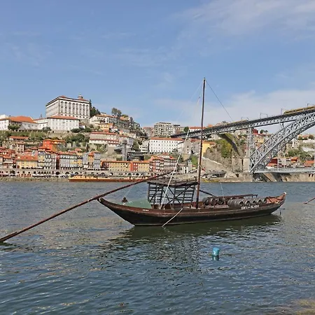 Flh With Balcony Διαμέρισμα