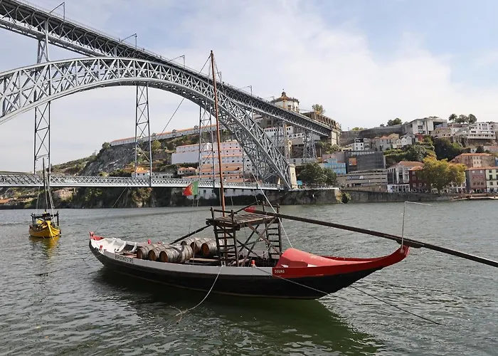 Flh With Balcony * Porto
